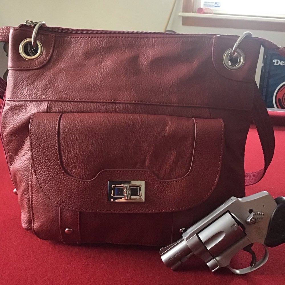 Roma Leather Gun Purse
